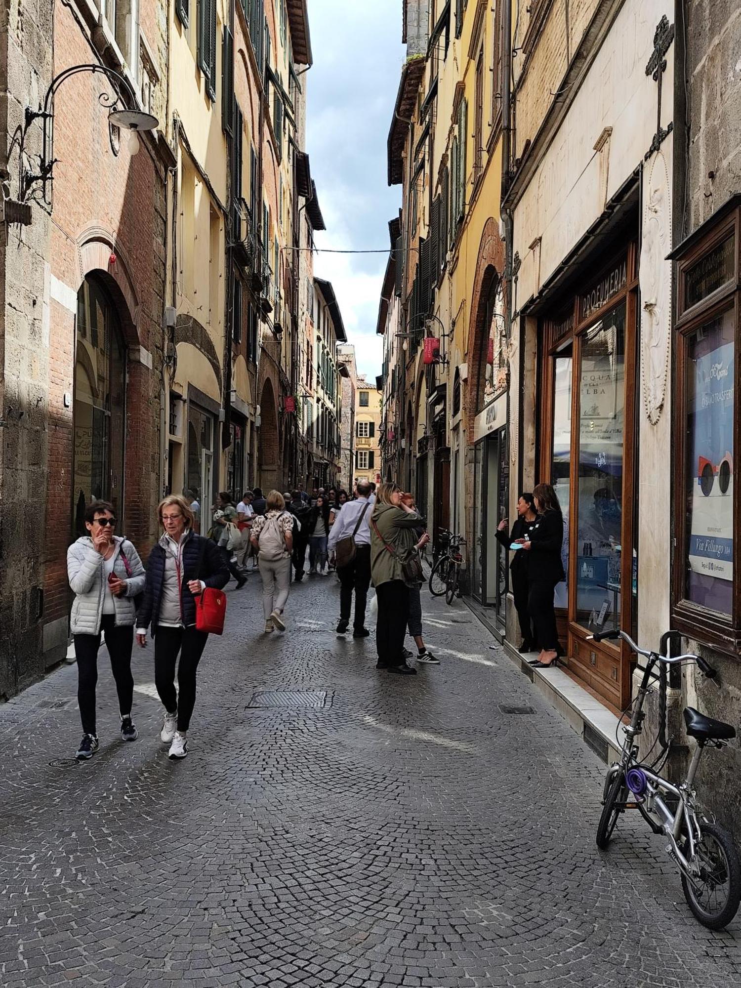 Casa Rosina + Box Per Auto 2 Bici 1,5Km Dalle Mura ルッカ エクステリア 写真
